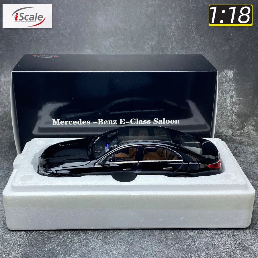1:18 Mercedes-Benz E-Class E450 W214