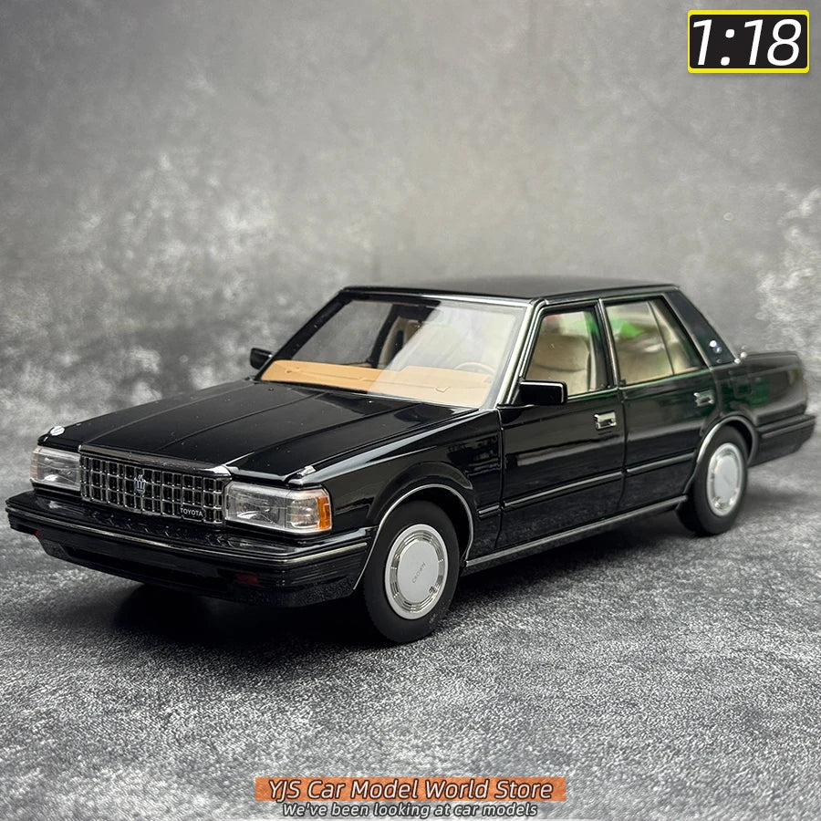 1:18 Toyota Crown MS122