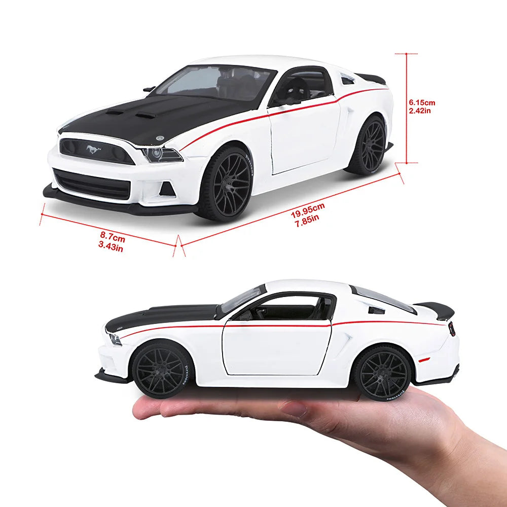 1:24 2014 Ford Mustang Street Racer