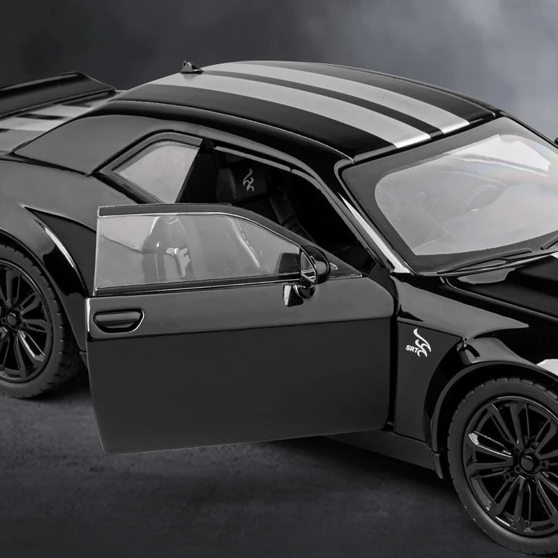 1:24 Dodge Challenger SRT Hellcat