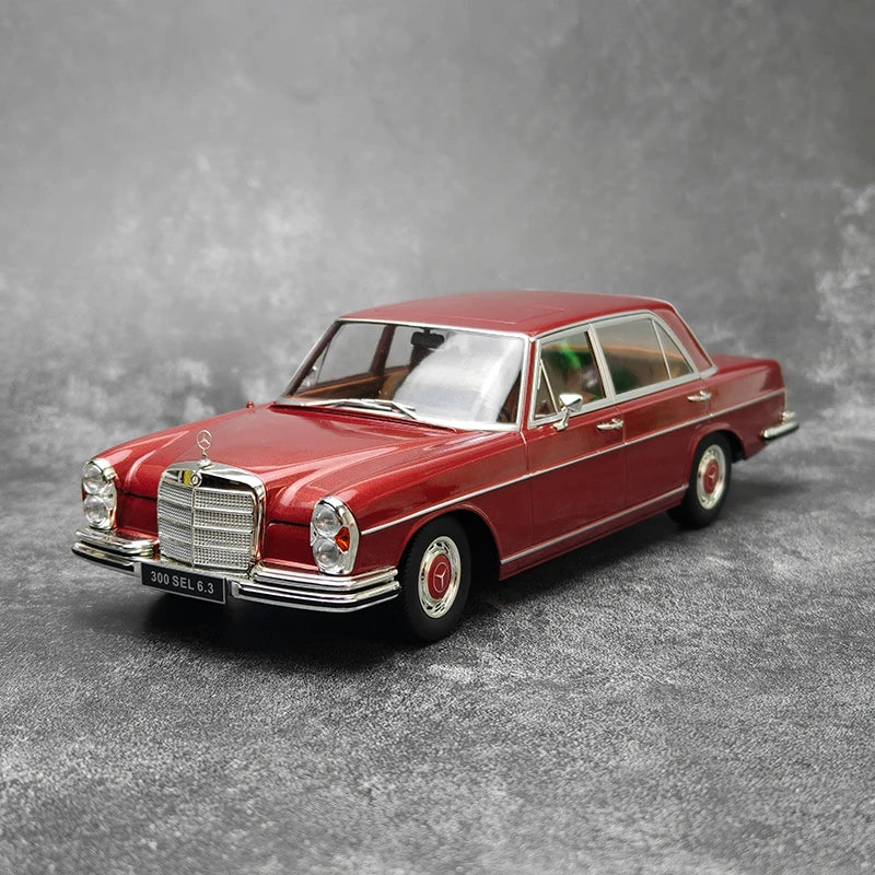 1:18 Mercedes-Benz 300 SEL