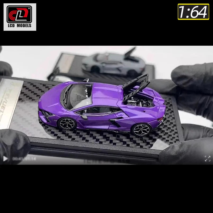 1:64 Lamborghini Revuelto