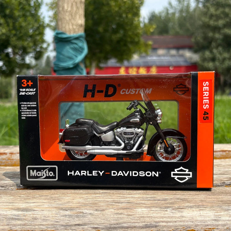 1:18 Harley Davidson 2024