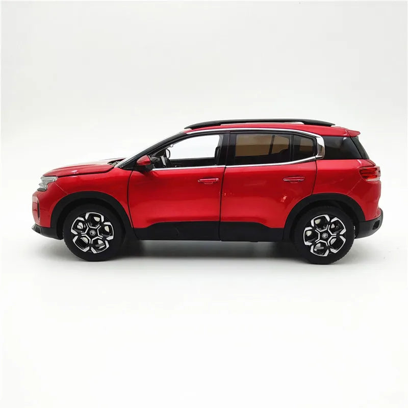 1:18 Citroen C5 BEYOND
