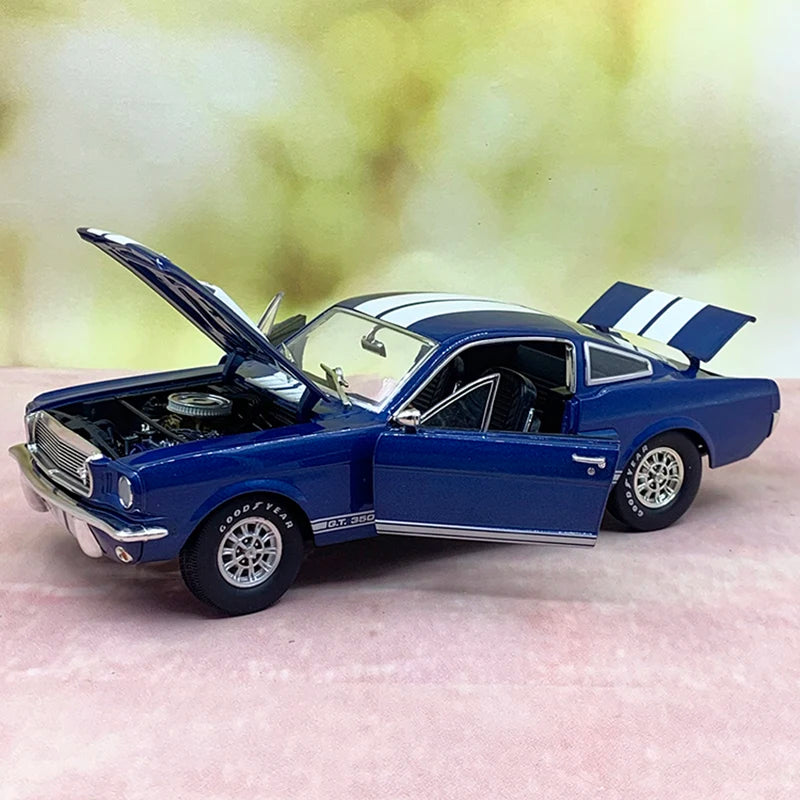 1:18 Ford Cobra Shelby 1966 GT 350