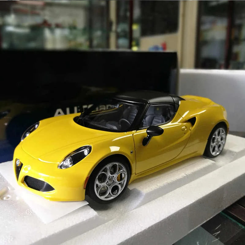 1:18 Alfa Romeo 4C Spider