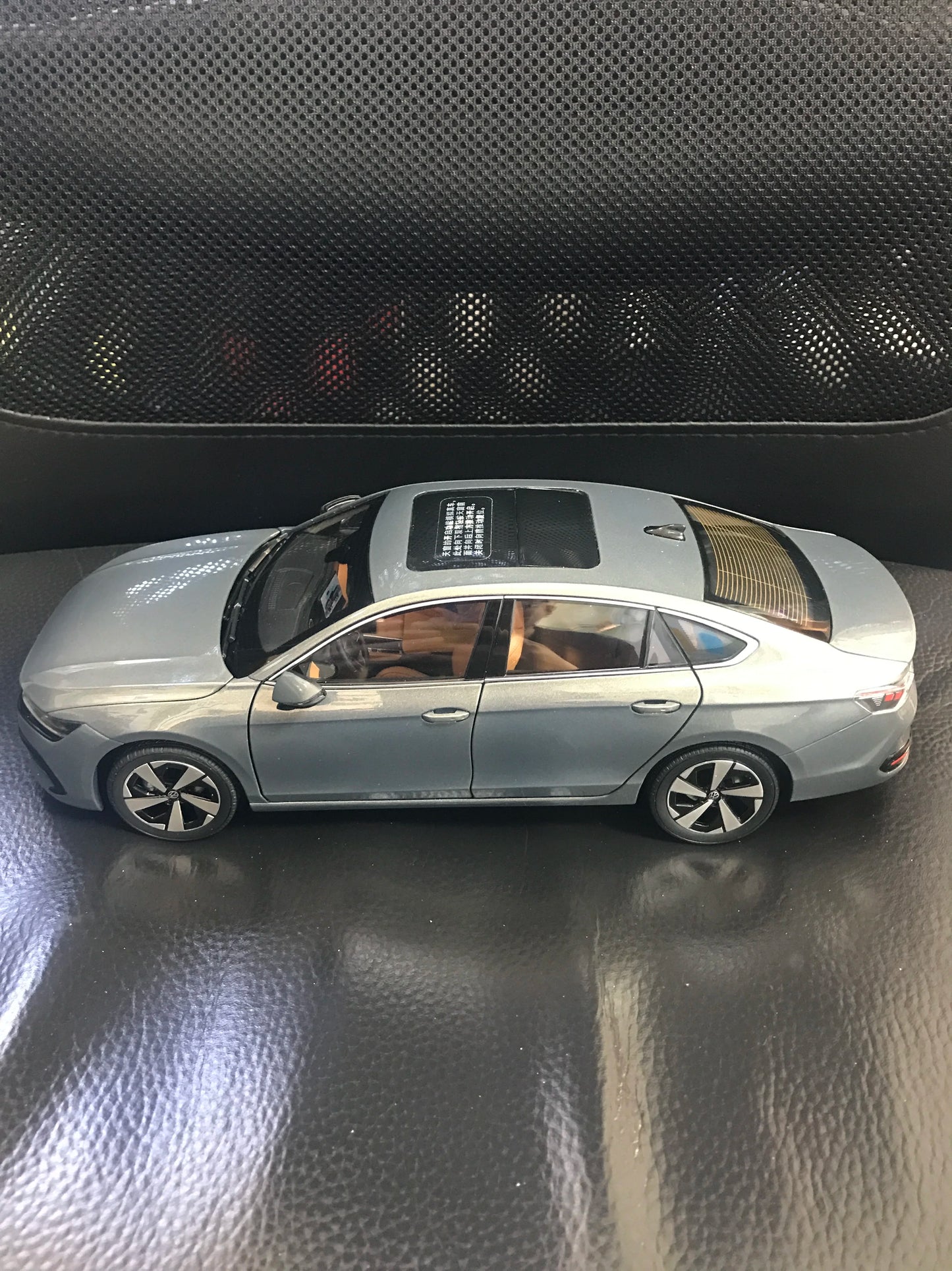 1:18 Volkswagen Magotan