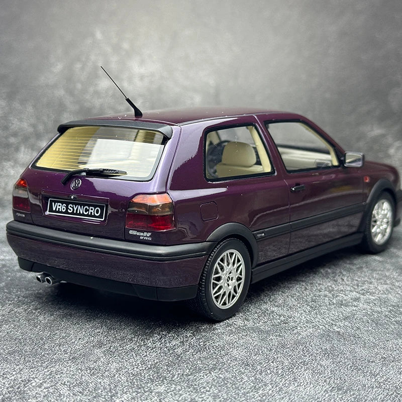 1:18 Volkswagen GOLF III III VR 6 1995