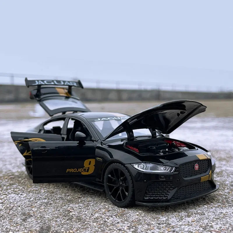 1:18 Jaguar XE SV Project 8