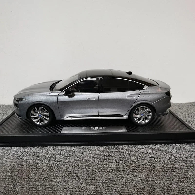 1:18 FORD MONDEO 2022