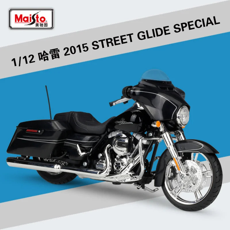 1:12 Harley Davidson 2021 CVO Tri Glide
