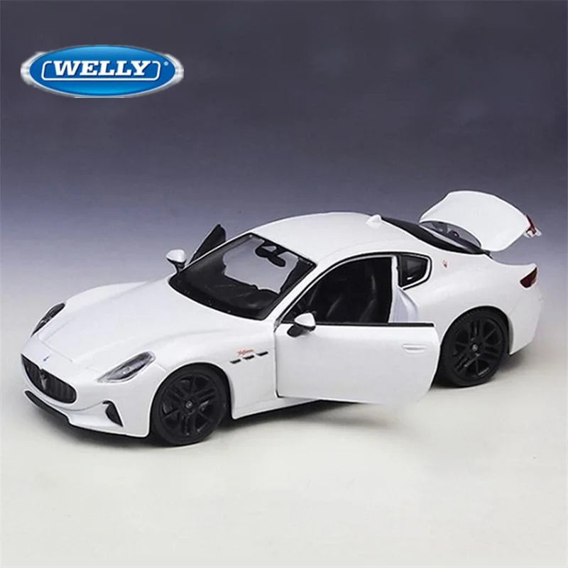 1:24 Maserati Granturismo Folgore 2023 Coupe