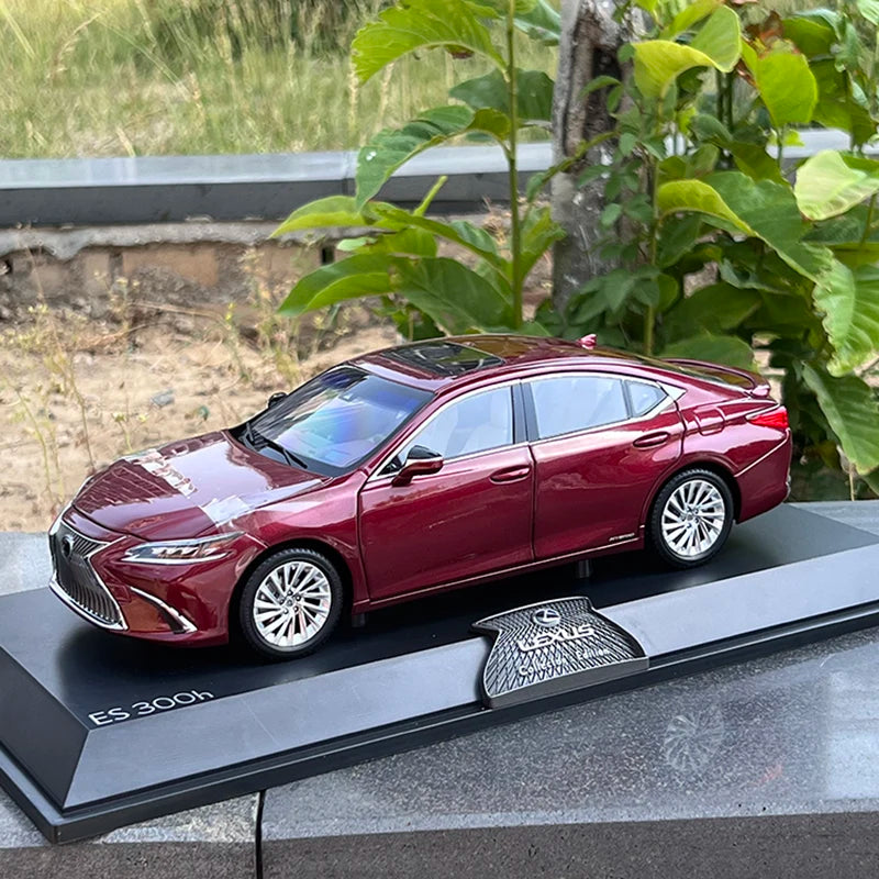 1:18 LEXUS ES300H
