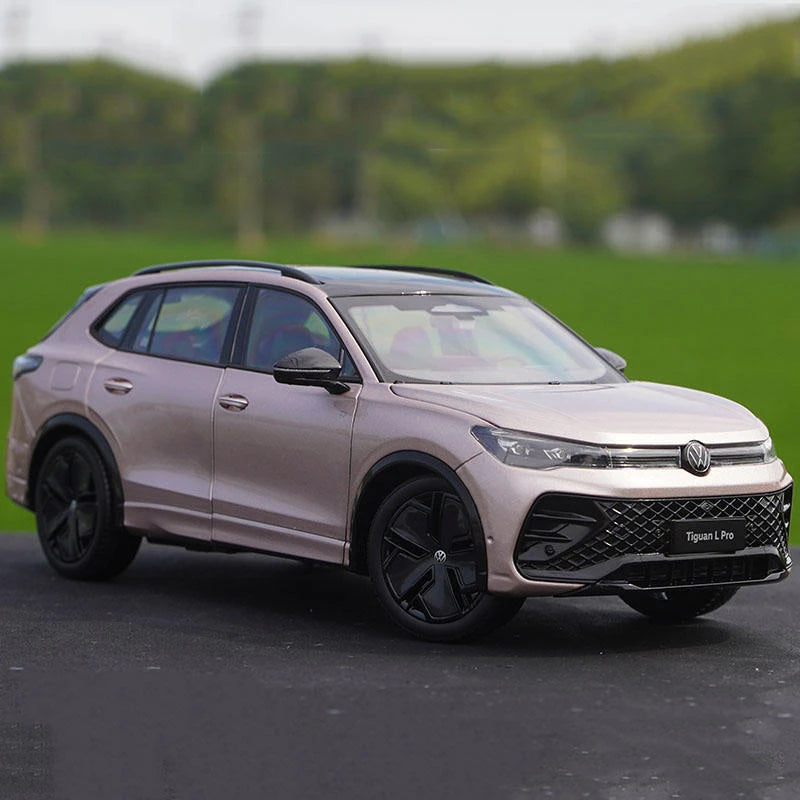 1:18 Volkswagens Tiguan L PRO