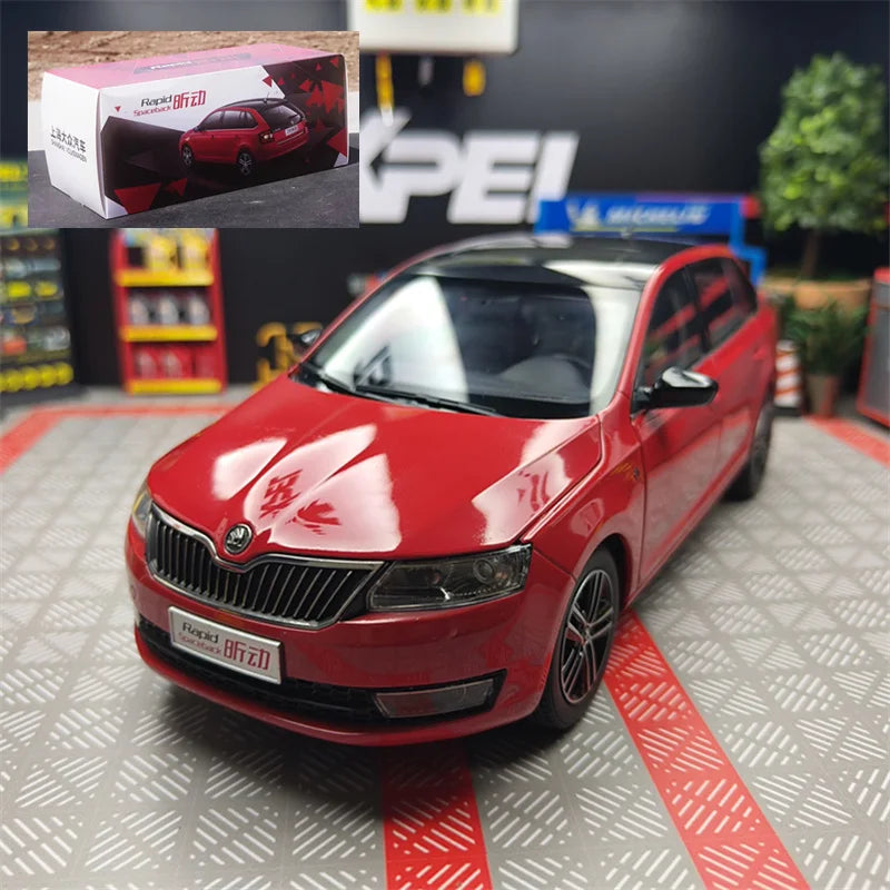 1:18 SKODA Rapid Spaceback