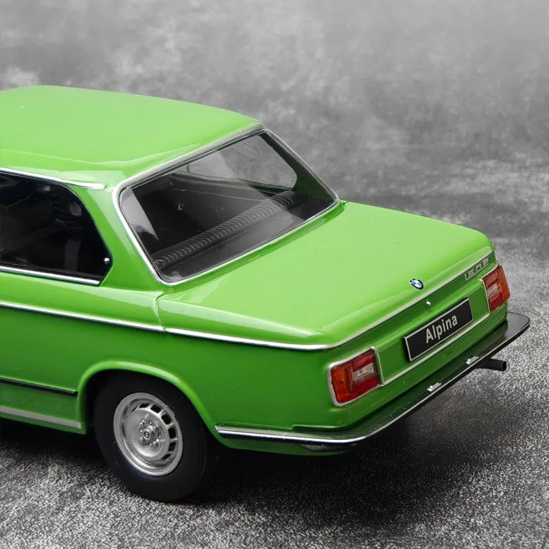 1:18 BMW 2002 1602/L2002ti