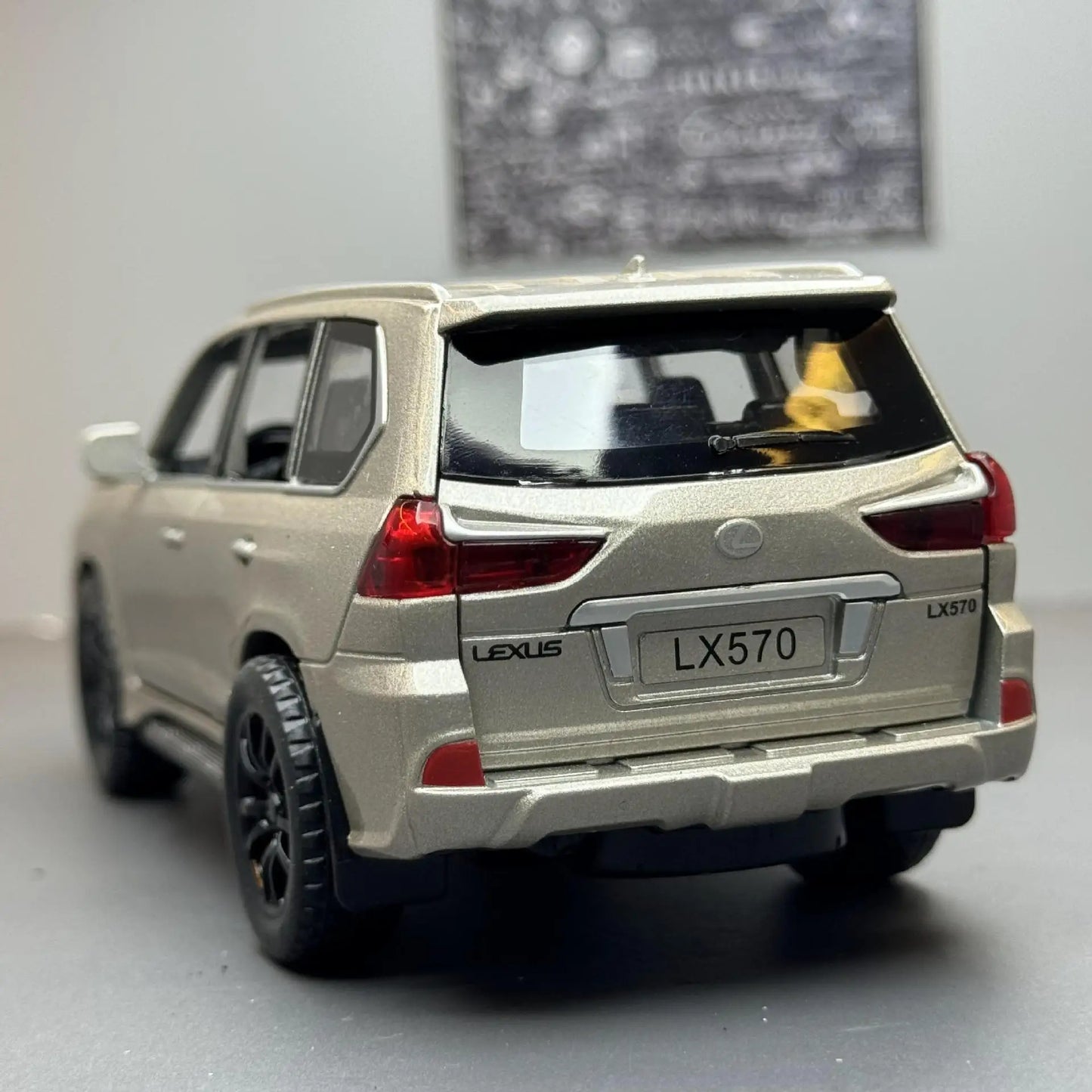 1:32 LEXUS LX570