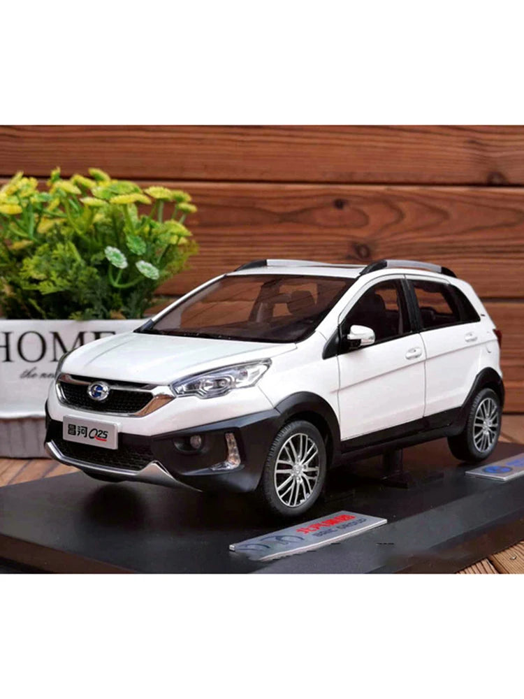 1:18 Beiqi Changhe Q25 Urban