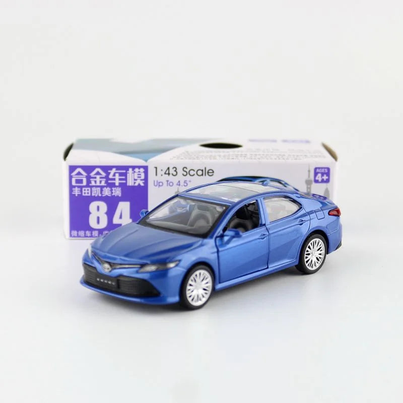 1:43 TOYOTA Camry