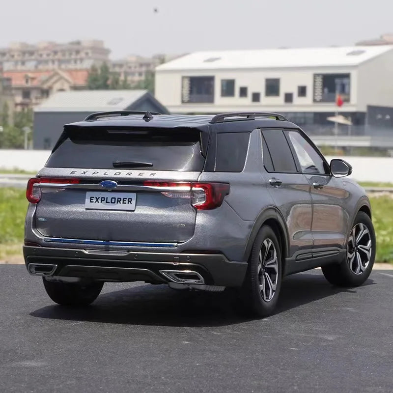1:18 Ford EXPLORER 2023