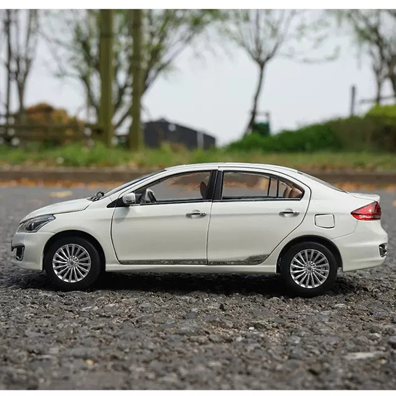 1:18 Suzuki Alivio