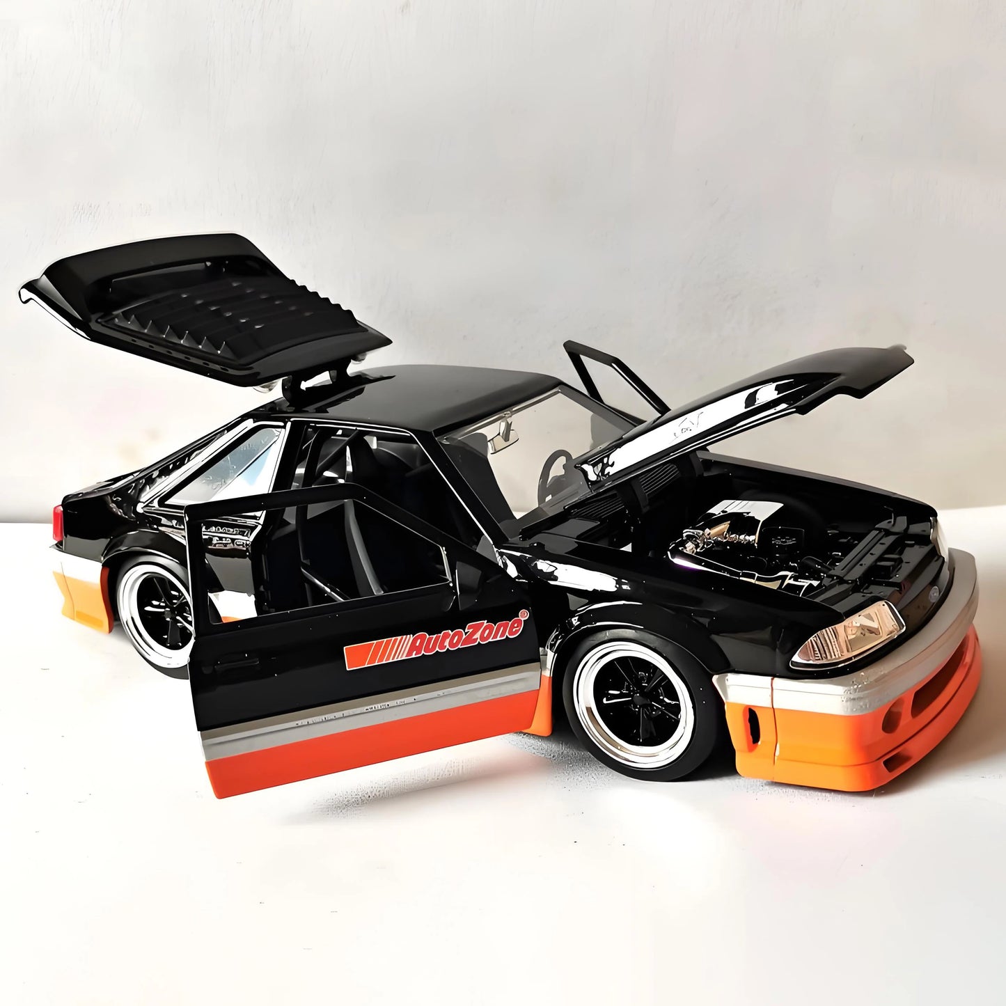 1:24 Ford Mustang GT 1989