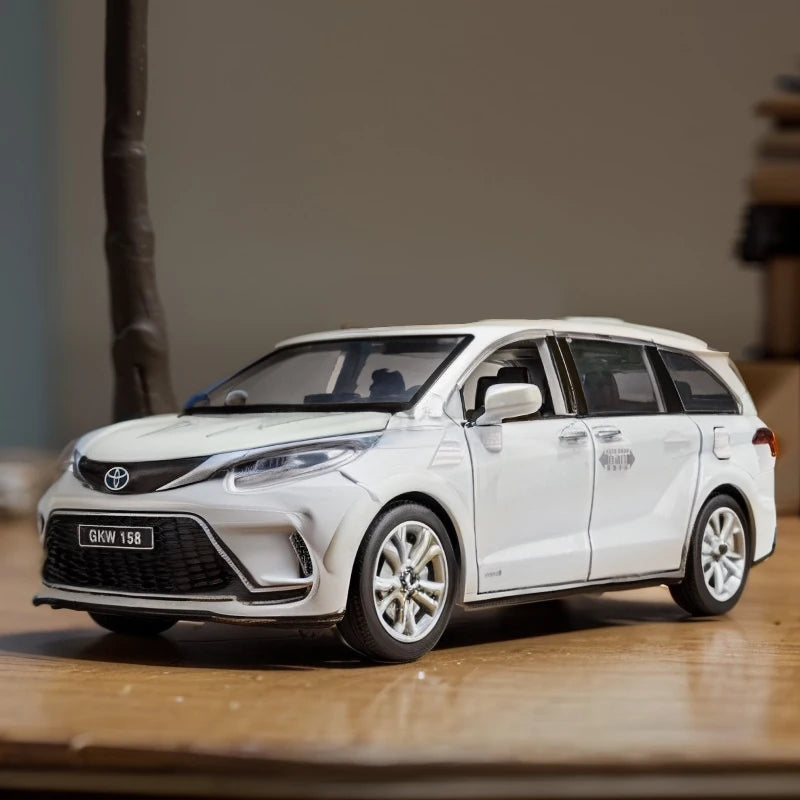 1:24 Toyota Granvia MPV
