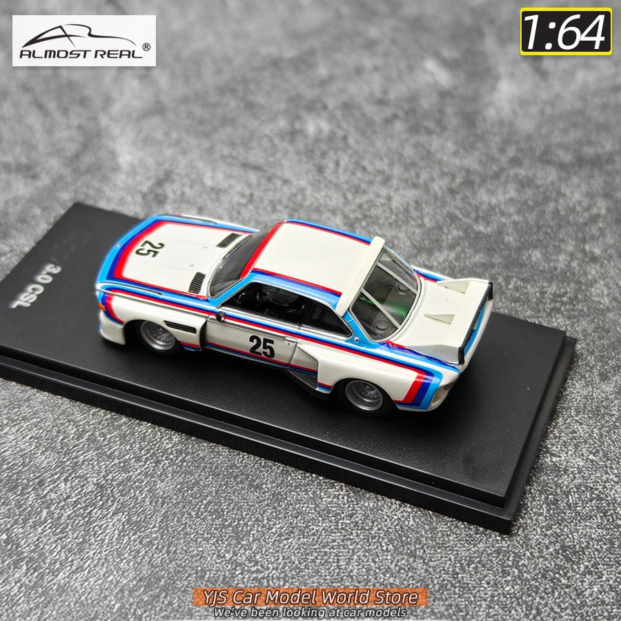 1/64 BMW M1 3.0 CLS