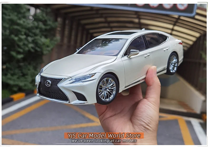 1:18 LEXUS LS500h