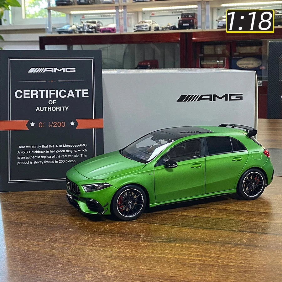 1:18 Mercedes-Benz A45 S Performance