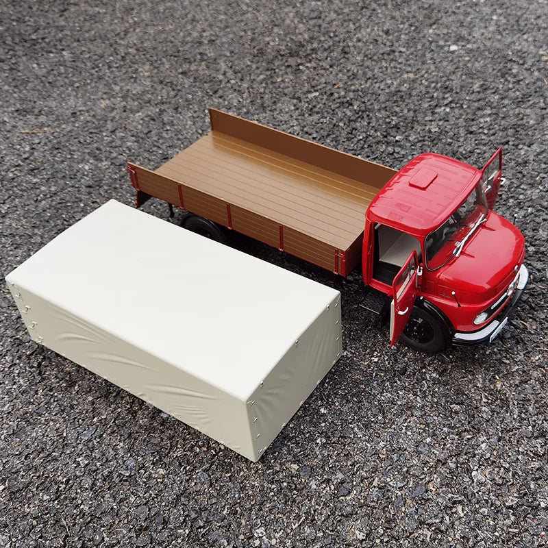 1:18 Mercedes-Benz L911 Transport Truck 1952
