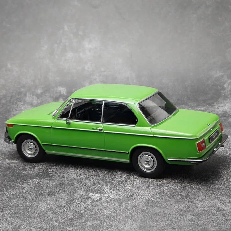 1:18 BMW 2002 1602/L2002ti