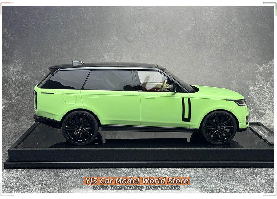 1:18 Range Rover LWB (Long Wheelbase) SUV 2022