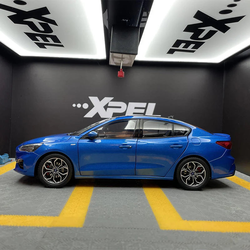 1:18 Ford Focus