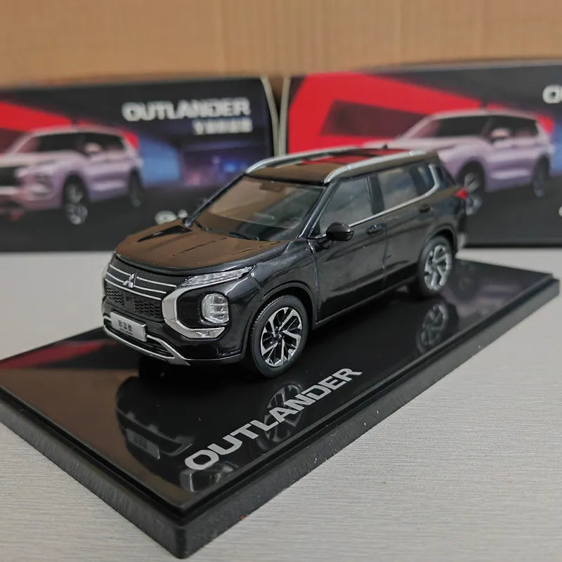 1:43 Mitsubishi Outlander