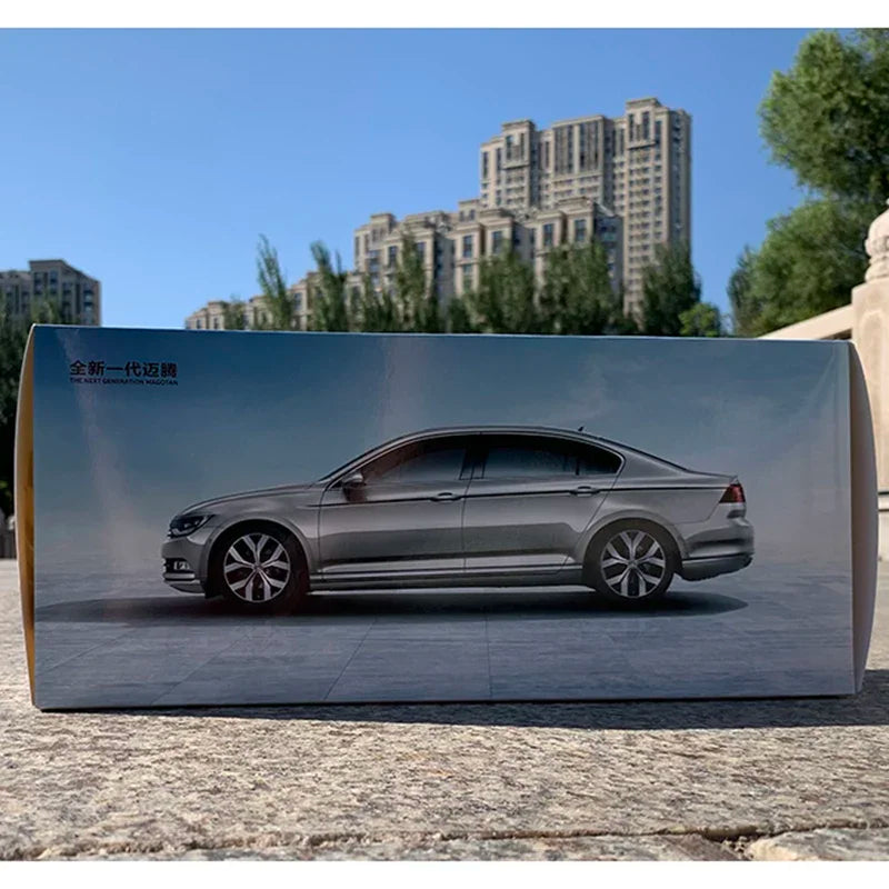 1:18 Volkswagen Magotan B8