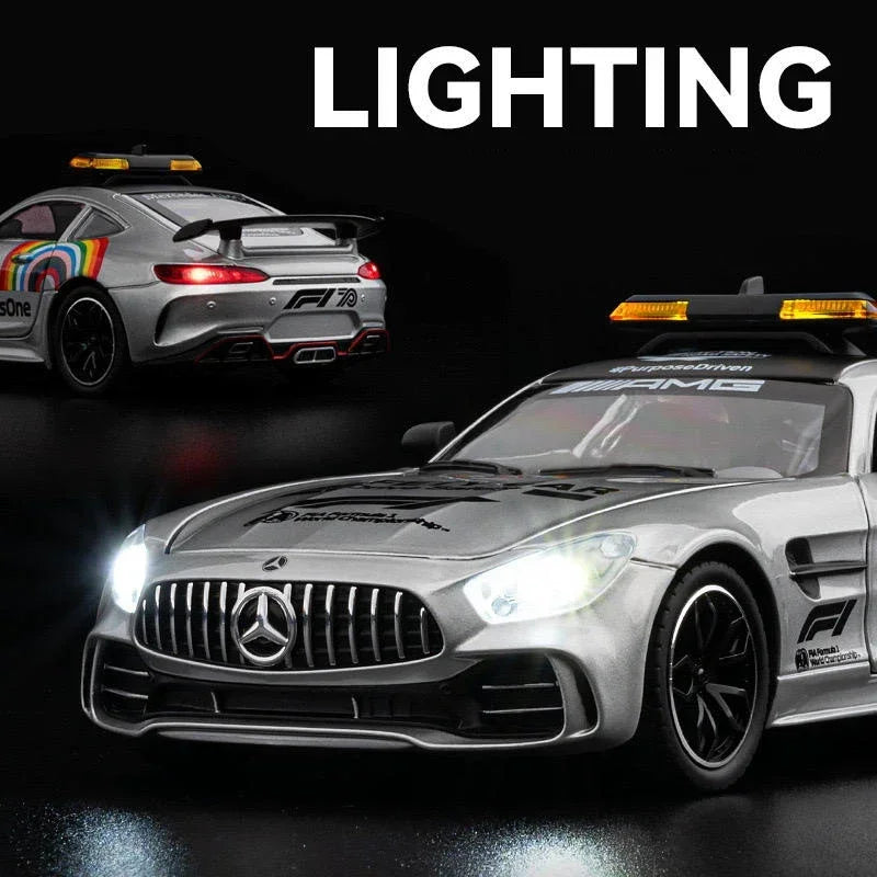 1:24 Mercedes-Benz GTR