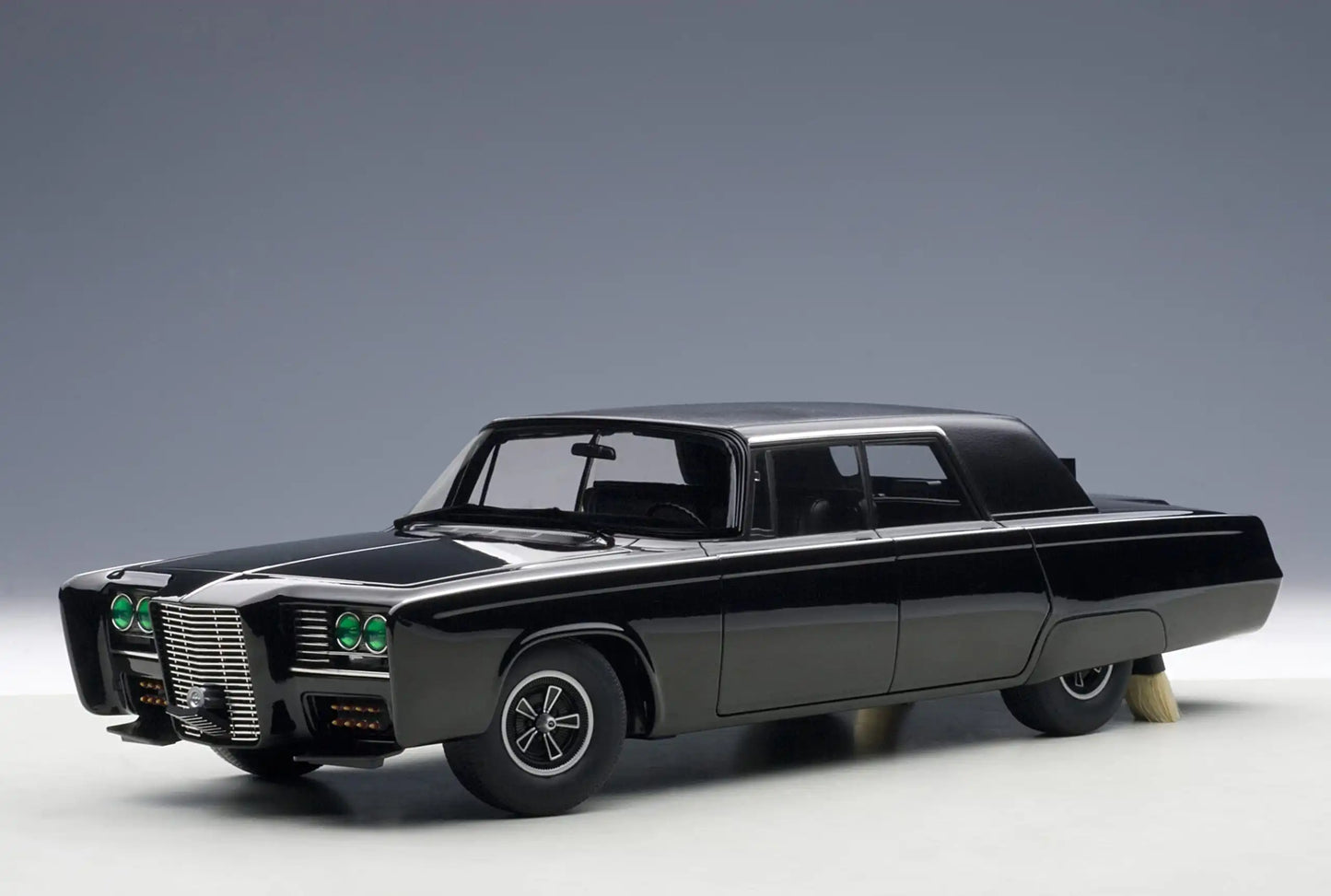 1:18 BLACK BEAUTY - GREEN HORNET (BLACK)(TV SERIES)
