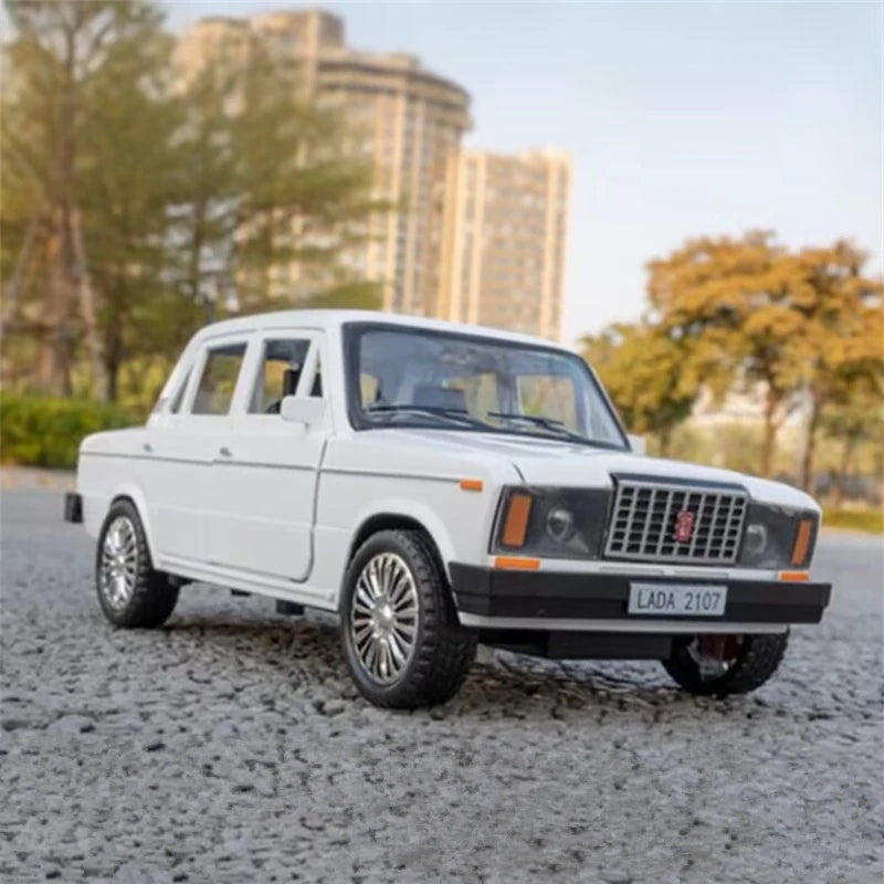 1:18 LADA 2107