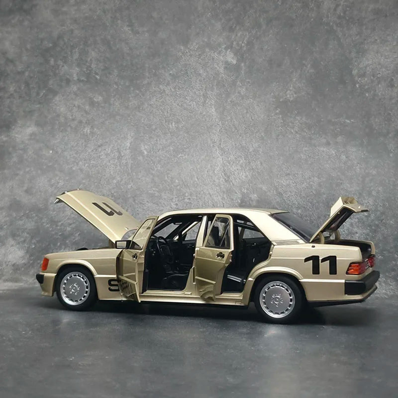 1:18 Mercedes-Benz 190E 2.3-16 1984