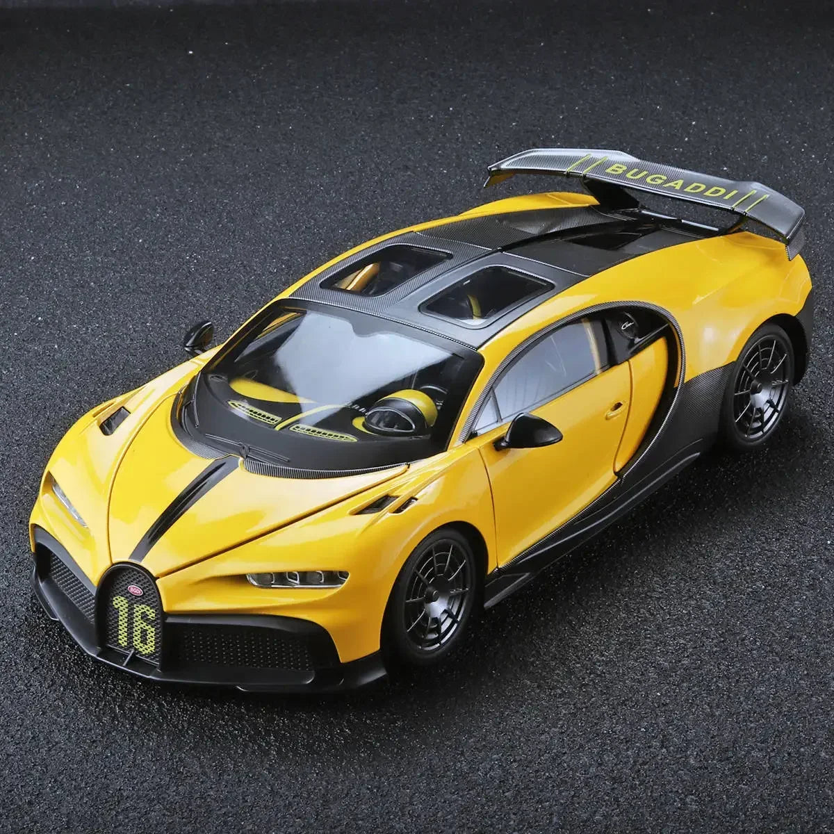 1:18 Bugatti Chiron Pur Sport