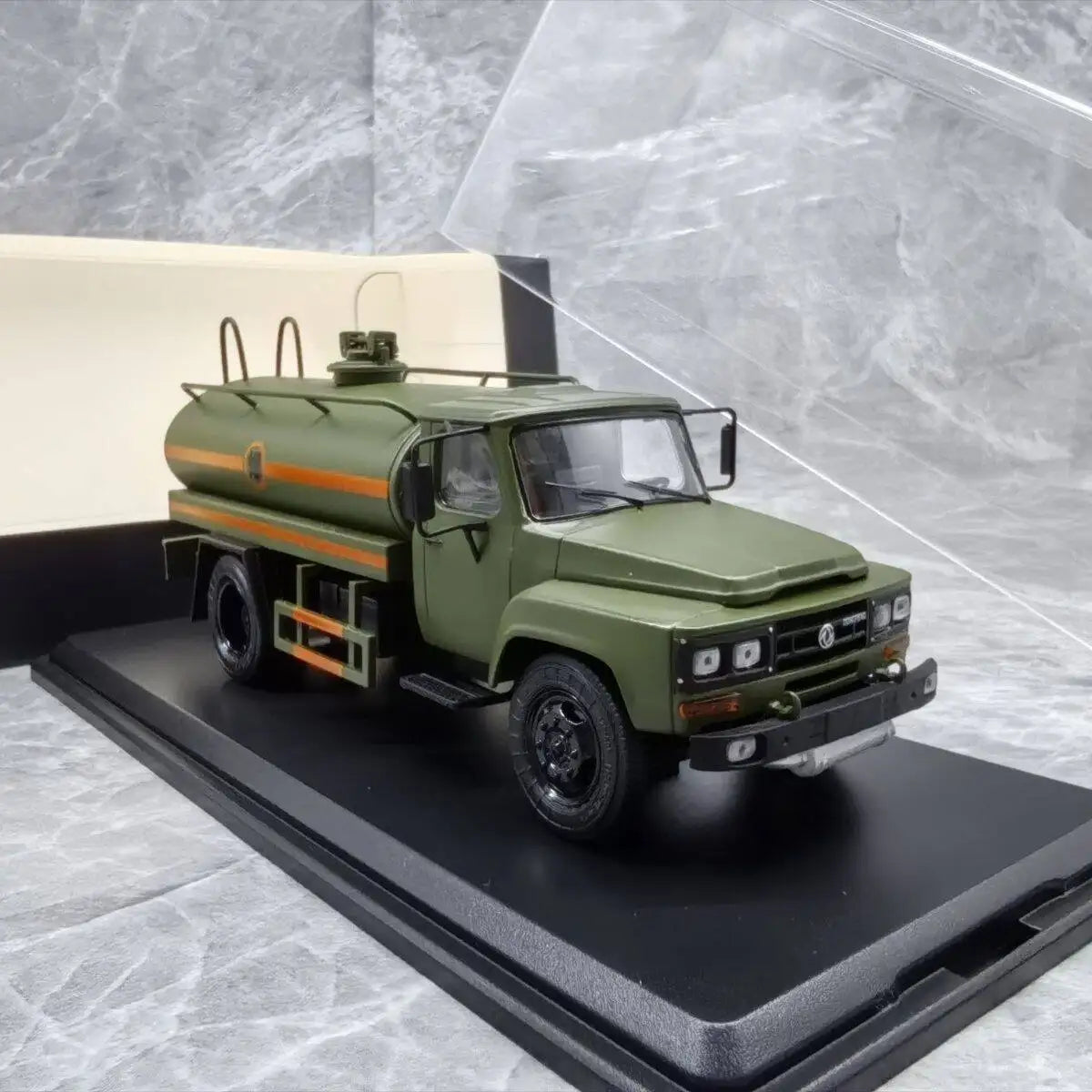 1:43 Tanker Oil Model Diecasts