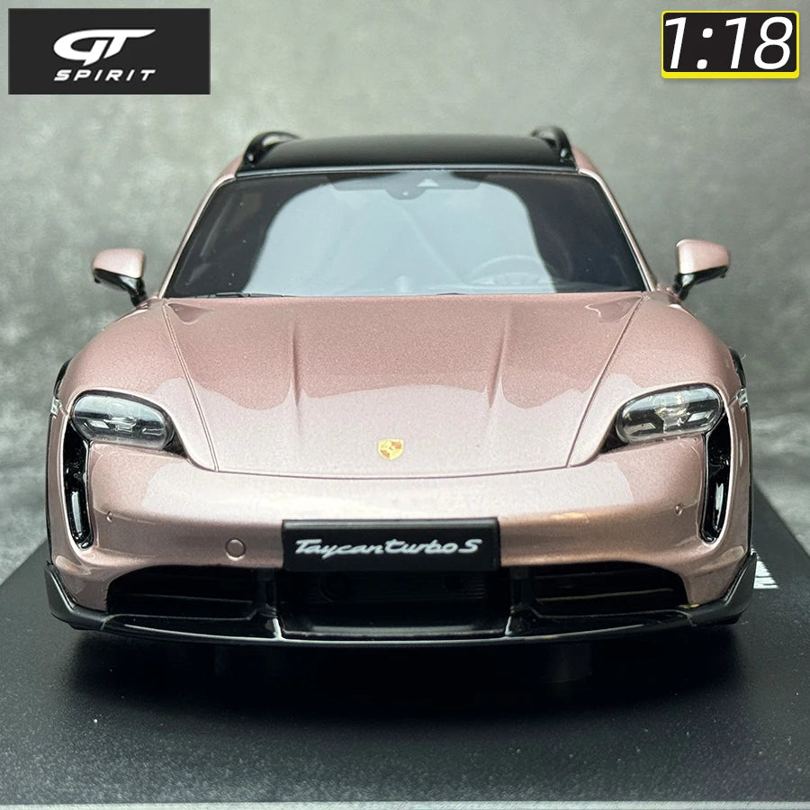 1:18 Porsche Taycan Turbo S 2022