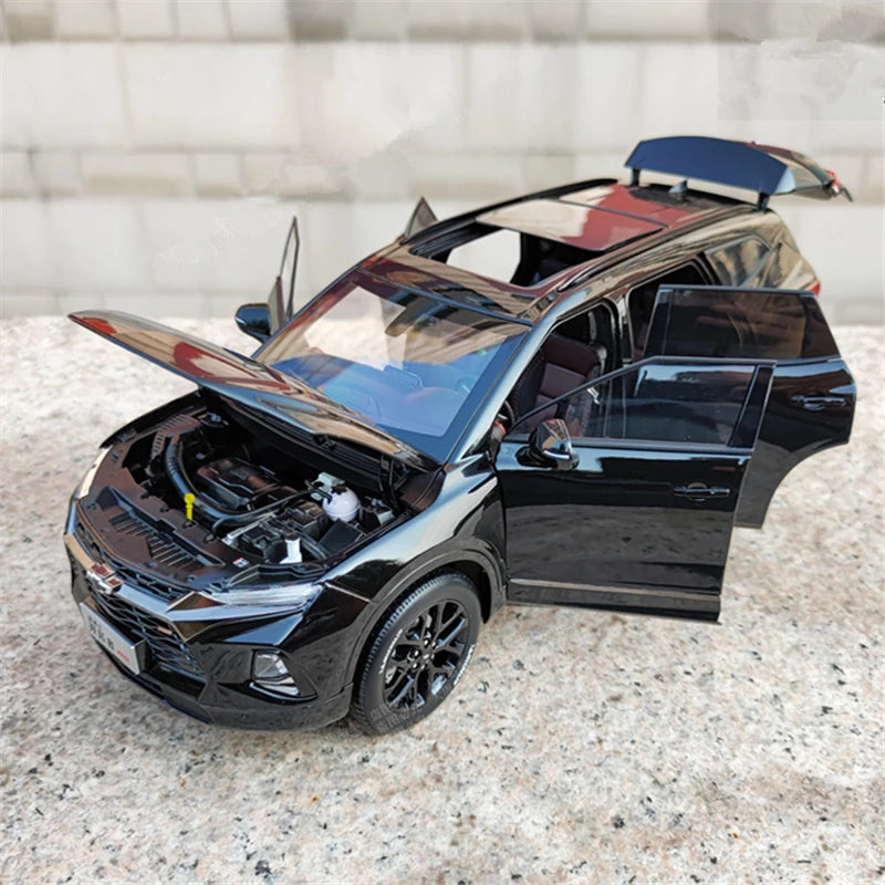 1:18 Chevrolet Blazer