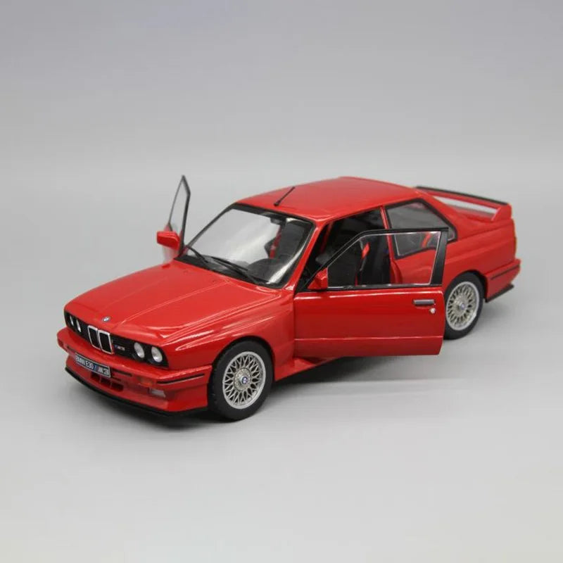 1:18 BMW M3 E30