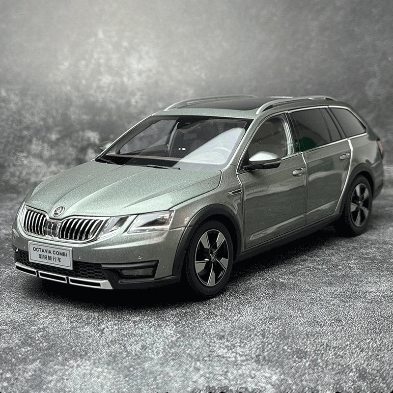 1:18 Skoda Octavia