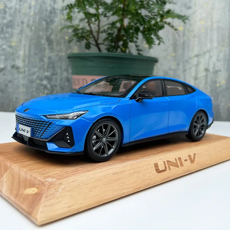 1:18 China Brand Changan 2022 UNI-V