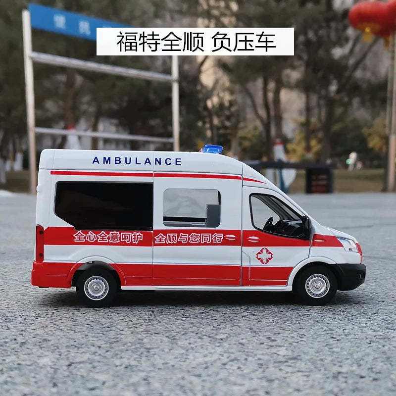 1:35 Ford Transit Ambulance