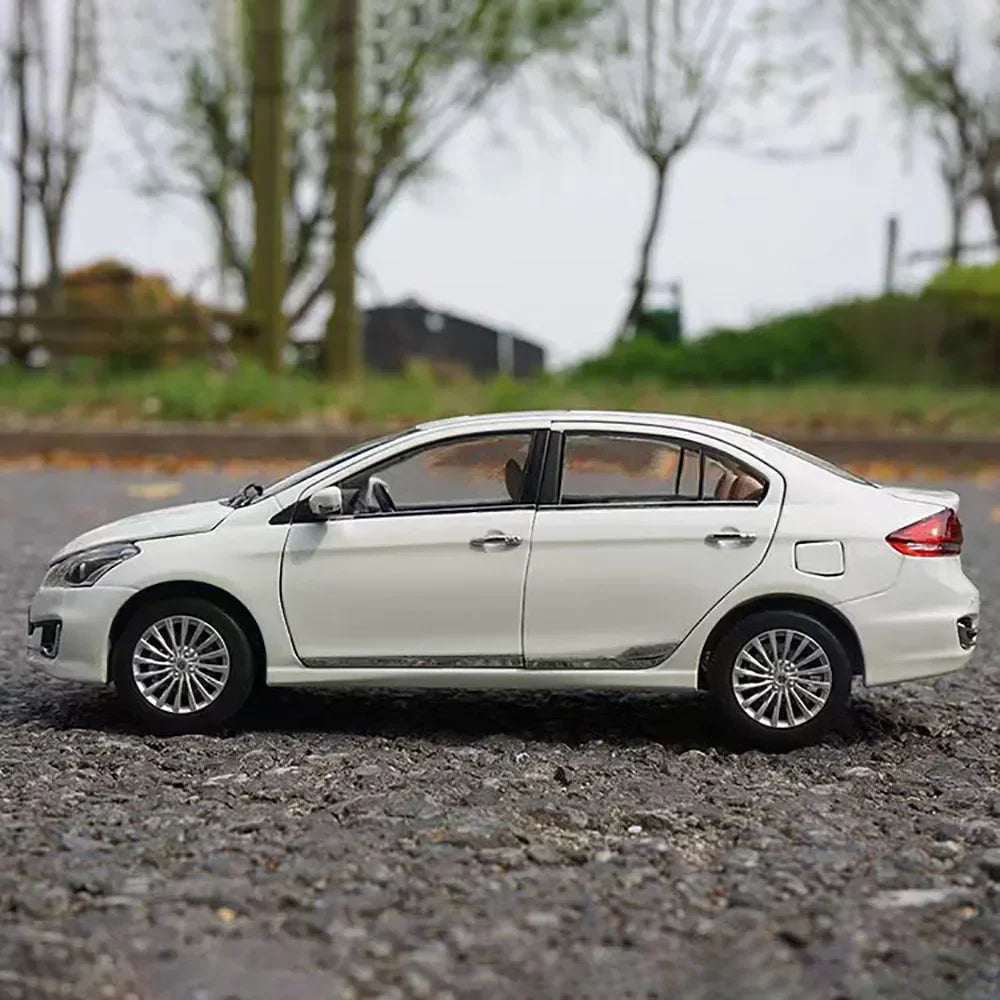 1:18 Changan Suzuki Alivio