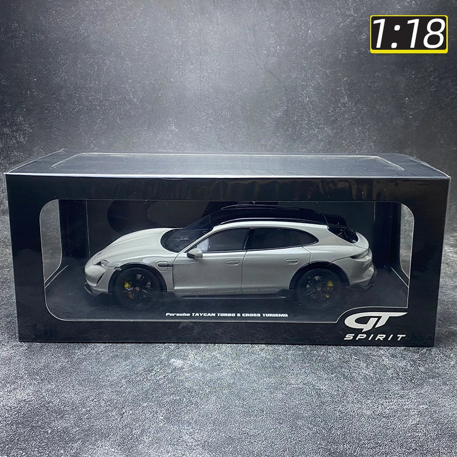 1:18 Porsche Taycan Turbo S 2022